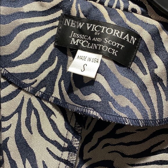 Dress & matching blazer - Picture 7 of 8